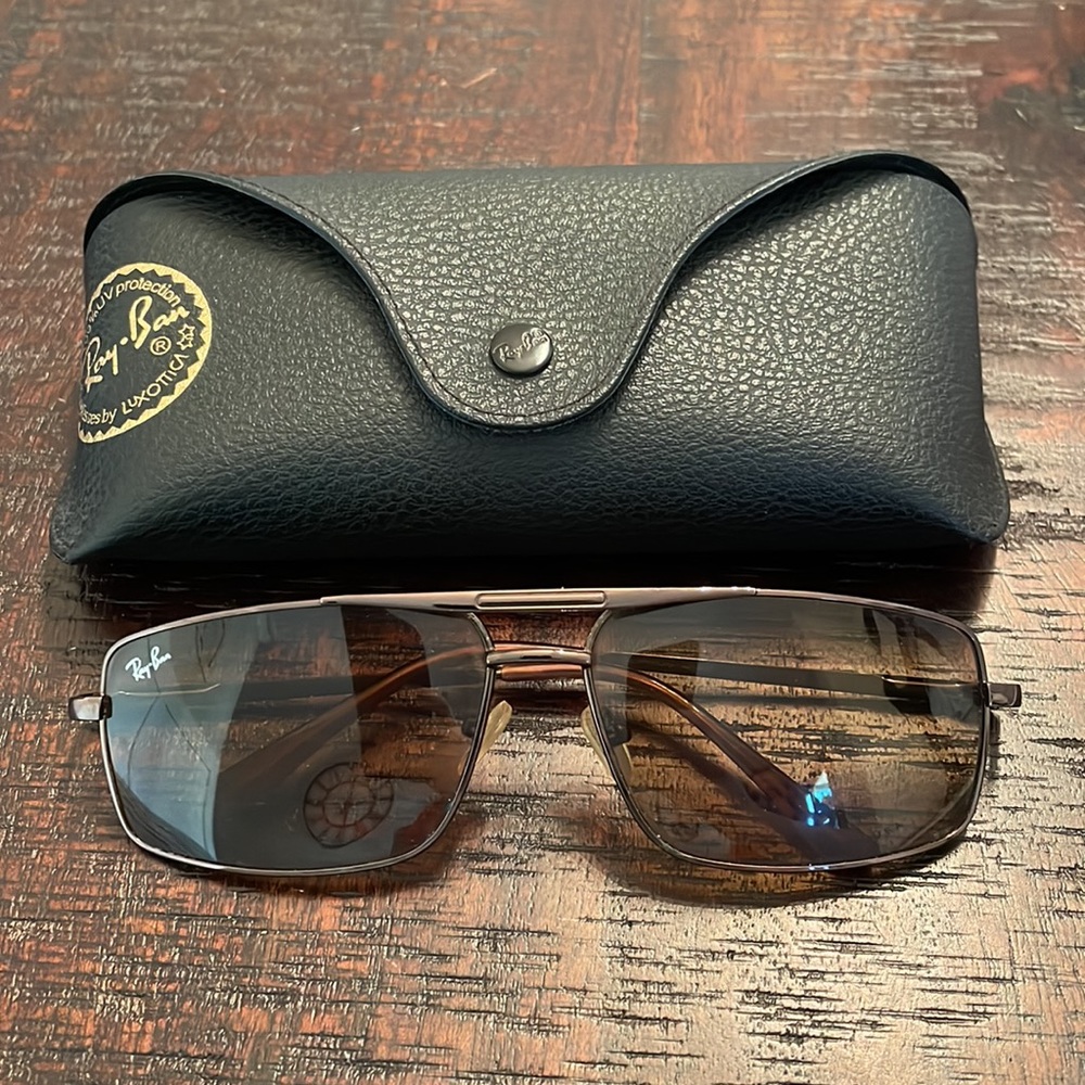Authentic Ray-Ban Aviator Style Sunglasses - Picture 1 of 9